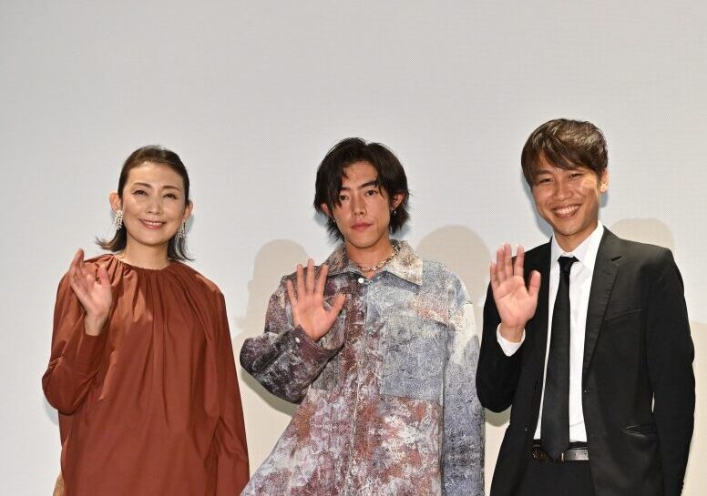 映画『人』初日舞台挨拶。「もう、２（続編）を作りたい」津田寛治の言葉。