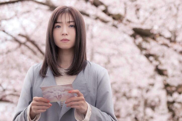 青春群像劇「明日の卒業生たち」<br>主演、中村静香のメインビジュアル公開