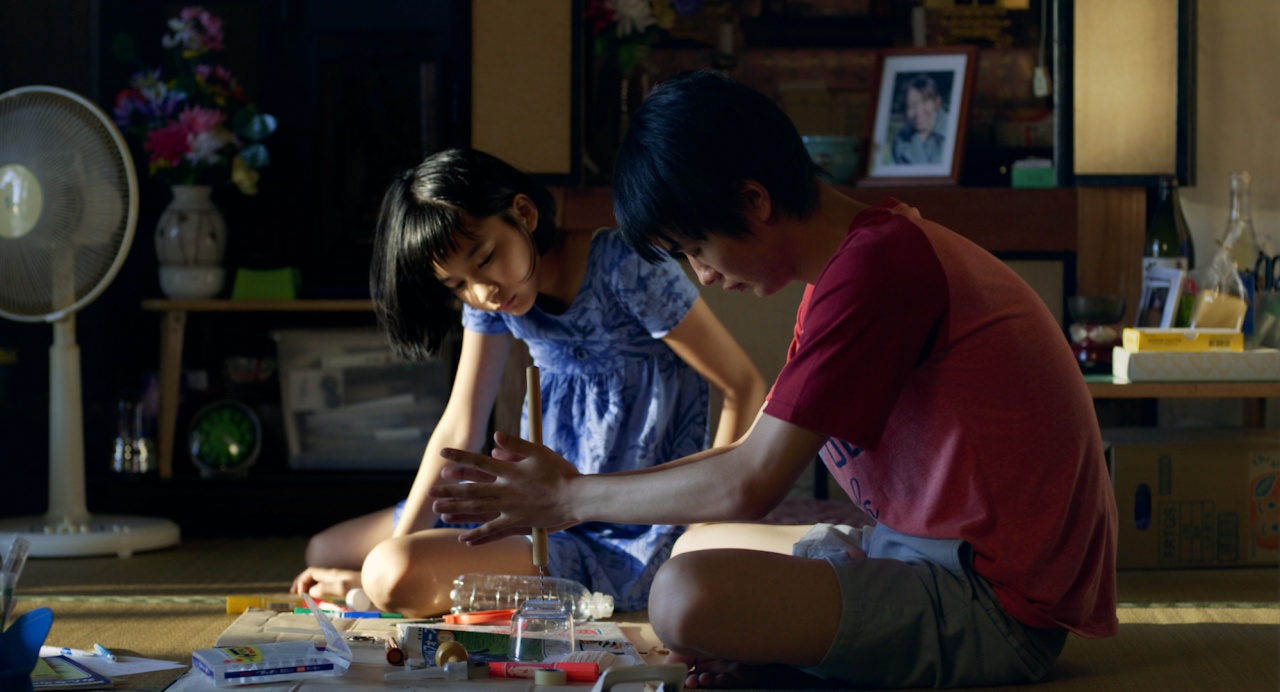 古川原壮志監督⻑編デビュー作『なぎさ』　監督＆⻘⽊柚、山﨑七海のコメント、予告編到着