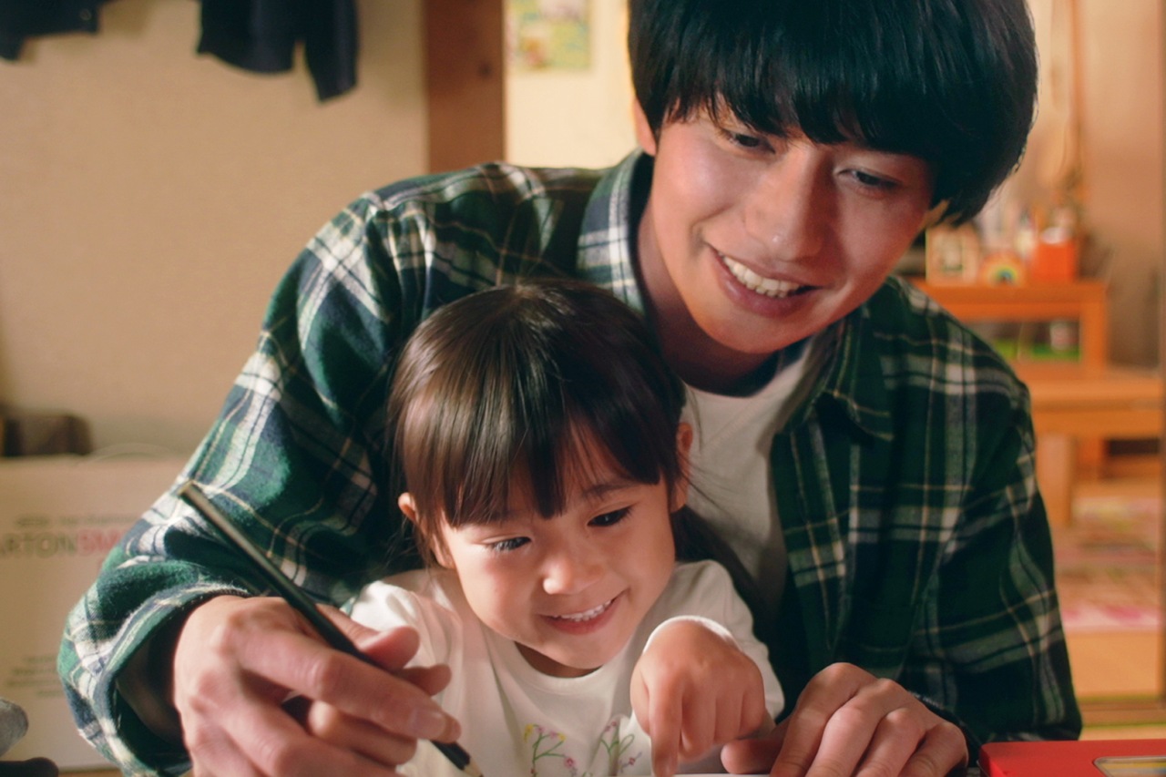 古川原壮志監督⻑編デビュー作『なぎさ』　監督＆⻘⽊柚、山﨑七海のコメント、予告編到着