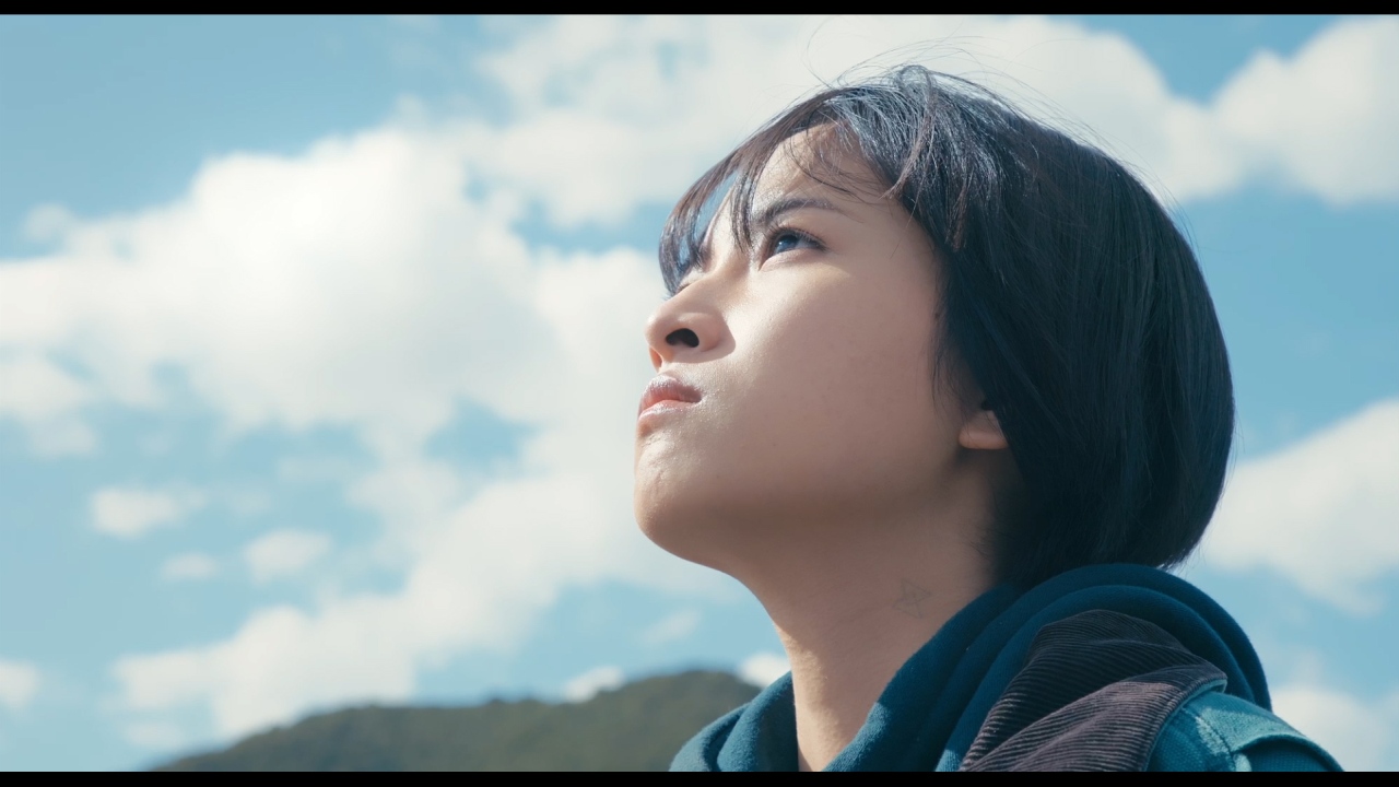 心はぐれたあなたに贈る優しい物語『青すぎる、青』メインビジュアル・場面写真・特報公開