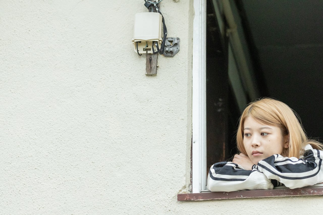 人気漫画を実写映画化『コーポ・ア・コーポ』人気漫画を実写映画化。ポスタービジュアル・メイン画像・予告編解禁