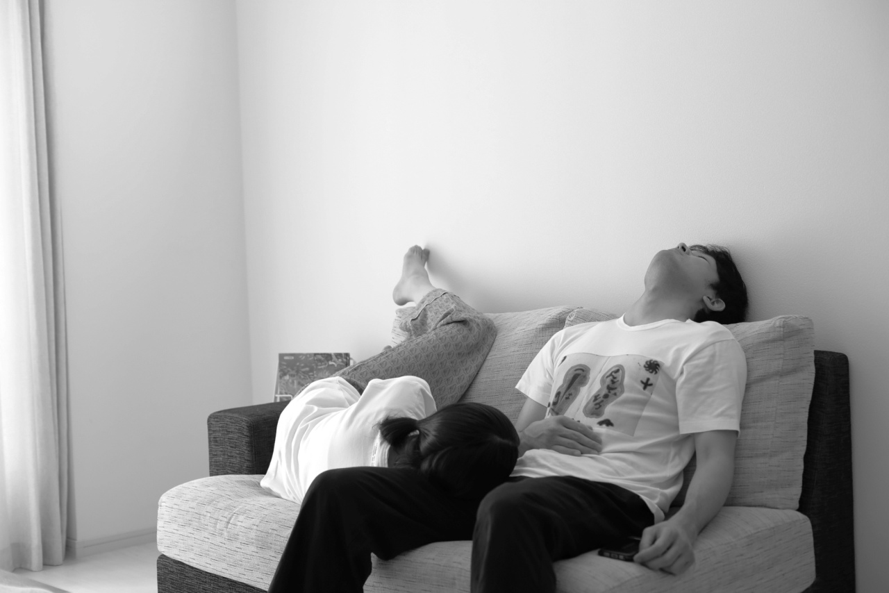 『ホゾを咬む』特報、場面写真、キャストのコメント 到着