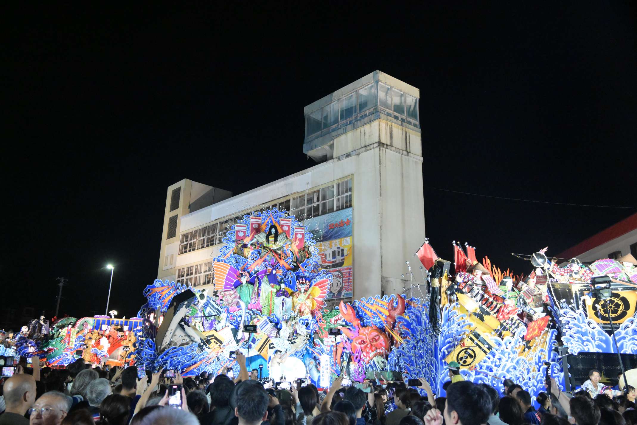 水中写真家・古見きゅう、写真集「Longing」出版記念イベント、トークゲストに映画監督・岩井俊二。少年時代の原体験、水中撮影の魅力と挑戦