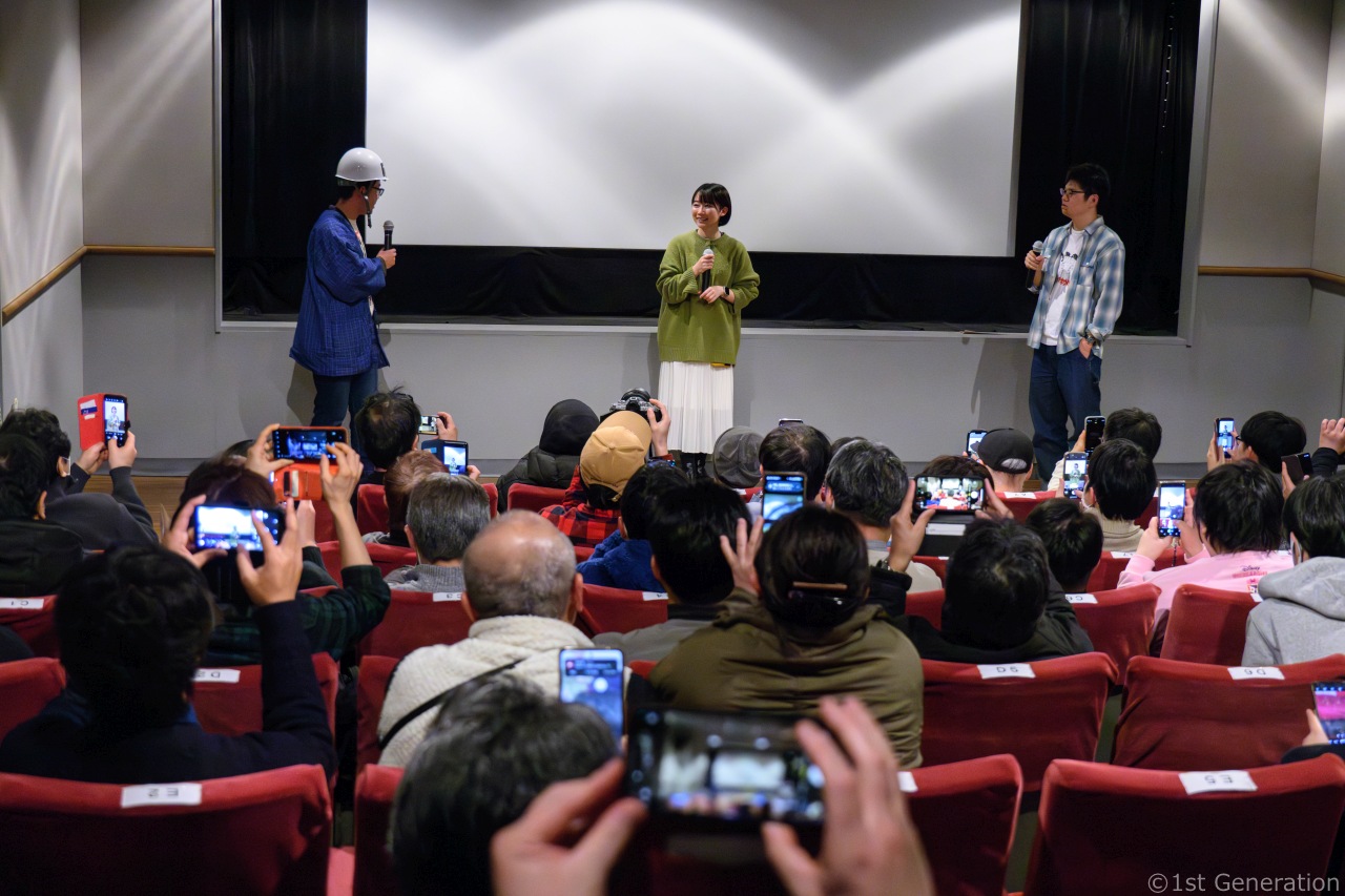 刈谷日劇にて、「大カブ研」オールナイト上映会。多くの『野球どアホウ未亡人』のファンが集う
