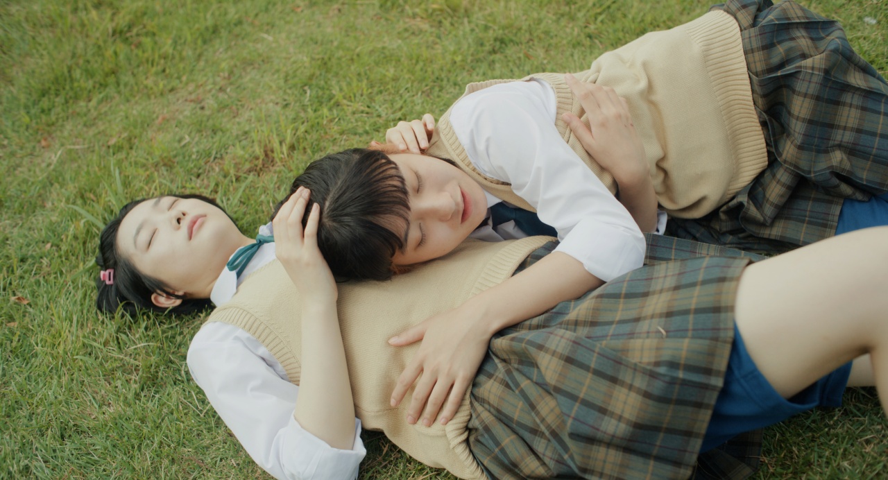 主演：蒔⽥彩珠×碧⽊愛莉／洪先恵（ホン・ソネ）初監督作品　短編映画『サラバ、さらんへ、サラバ』9 ⽉26⽇（⾦）より新宿バルト9ほか単独公開決定