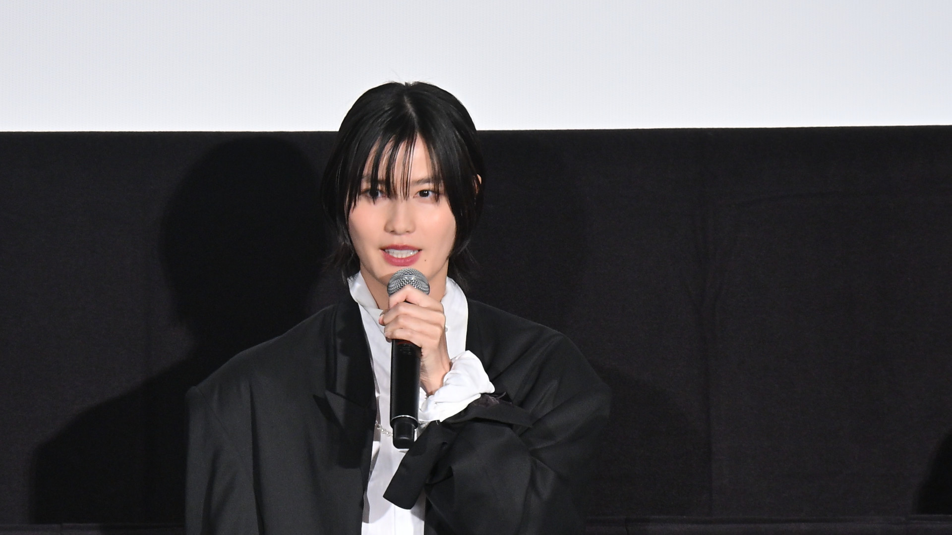 橋本愛