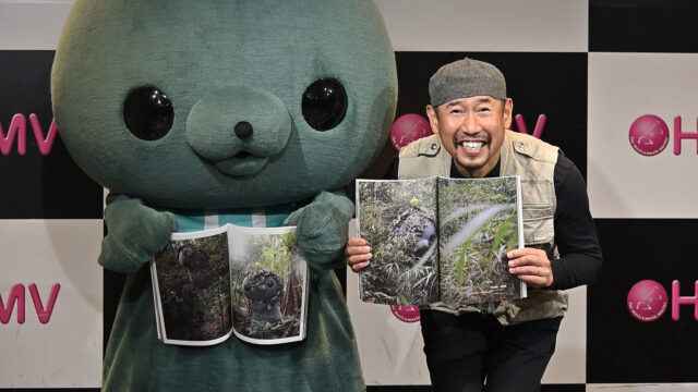 「タマのシルエットに惹かれた」戦場カメラマン・渡部陽一氏が熱弁！『教育番組 タマ 1st写真集 げんじつとうひ』発売イベント開催