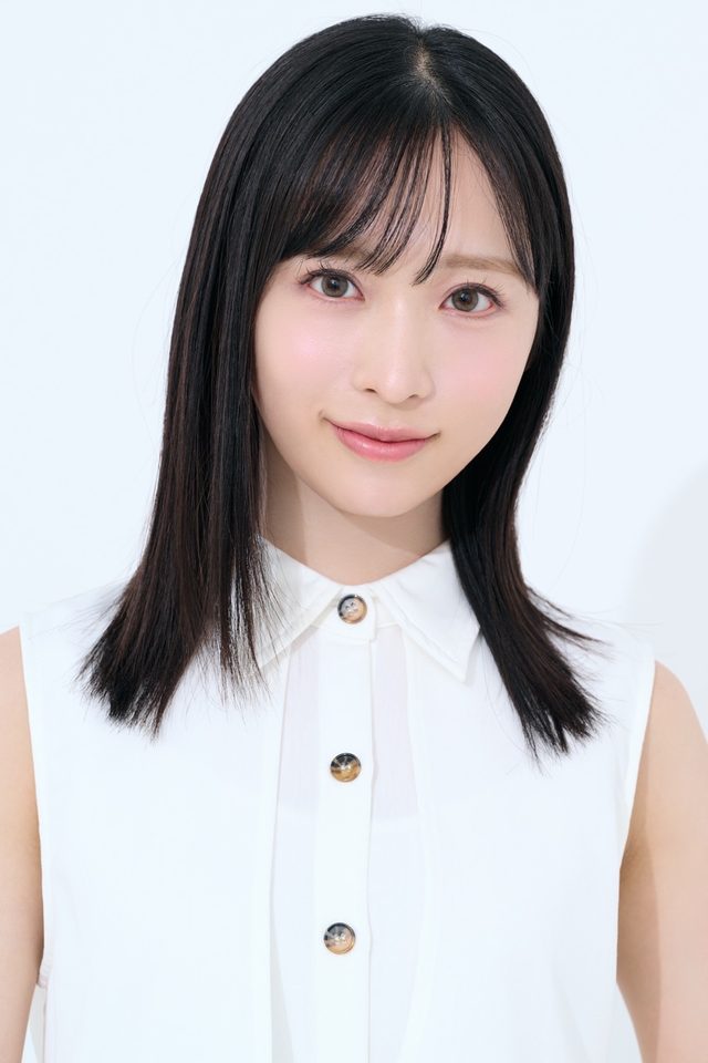 小栗有以(AKB48)、朝の空気から街歩きまで、自然体の魅力を詰め込んだ最新作2027年カレンダー発売決定！